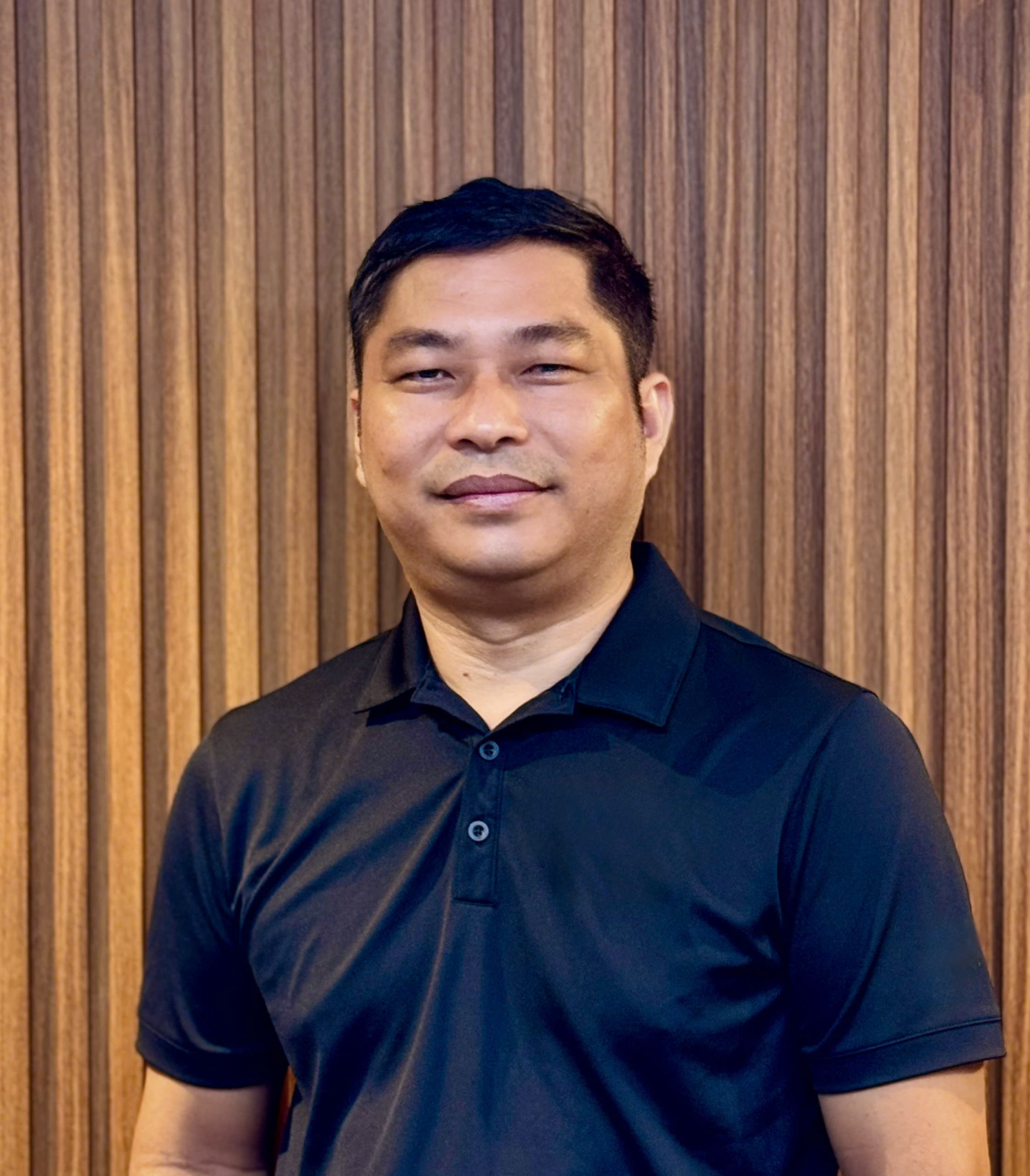 Ken Hoang